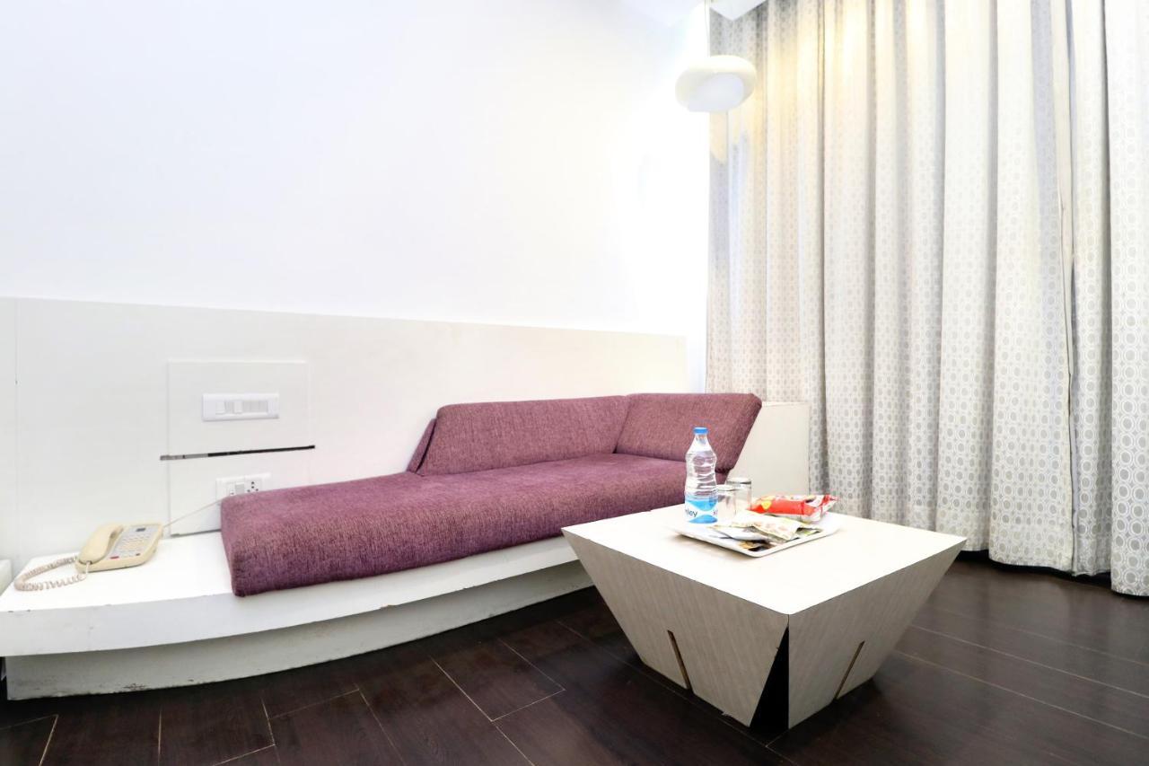 The Toy Hotel Chandīgarh Extérieur photo