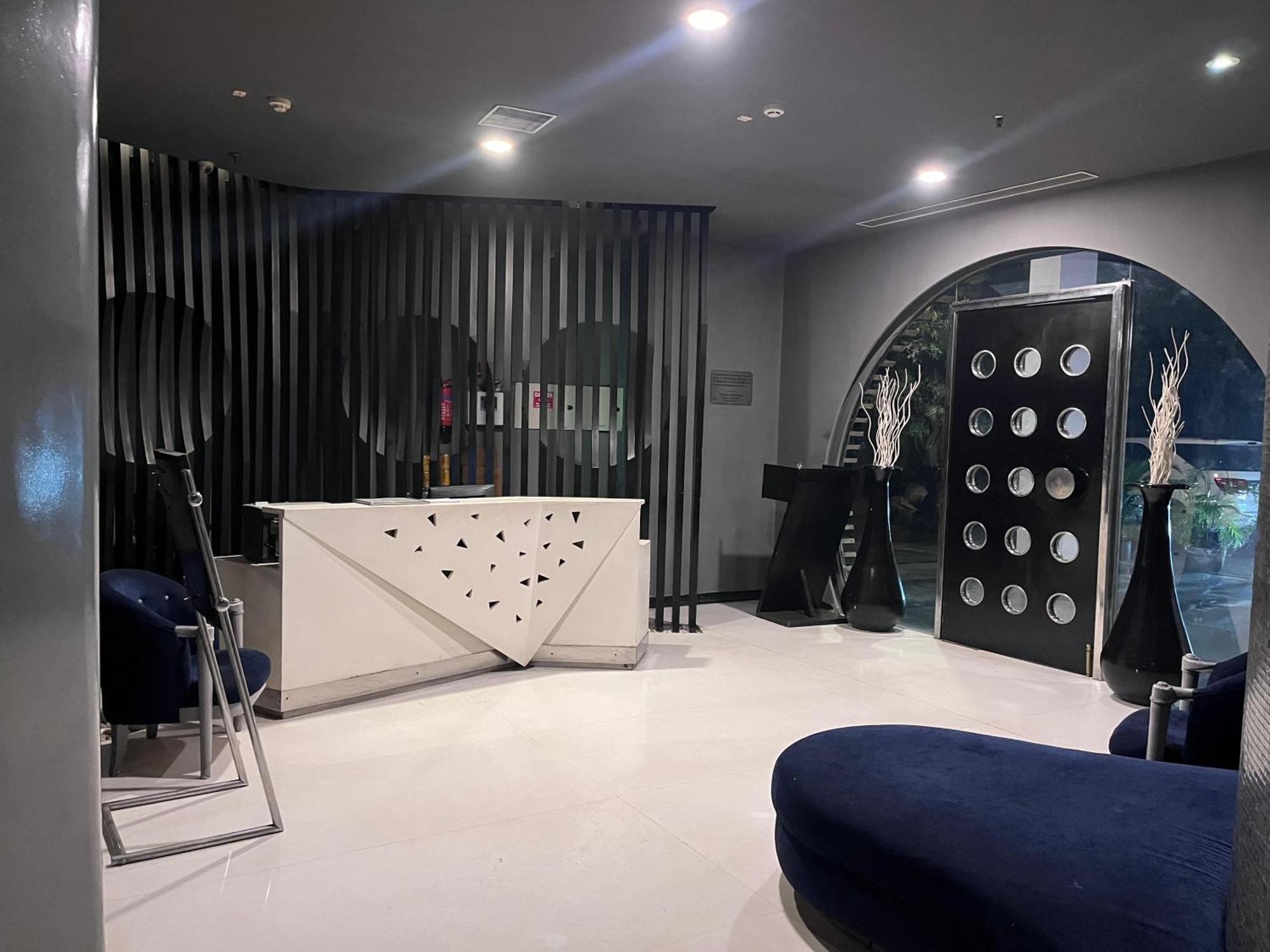The Toy Hotel Chandīgarh Extérieur photo